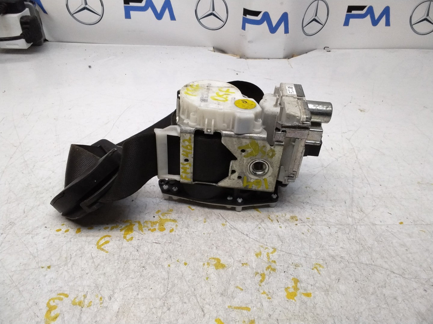 MERCEDES BENZ ML SEAT BELT FRONT RIGHT DRIVER SIDE W164 A2518603686 FMS462 OSR