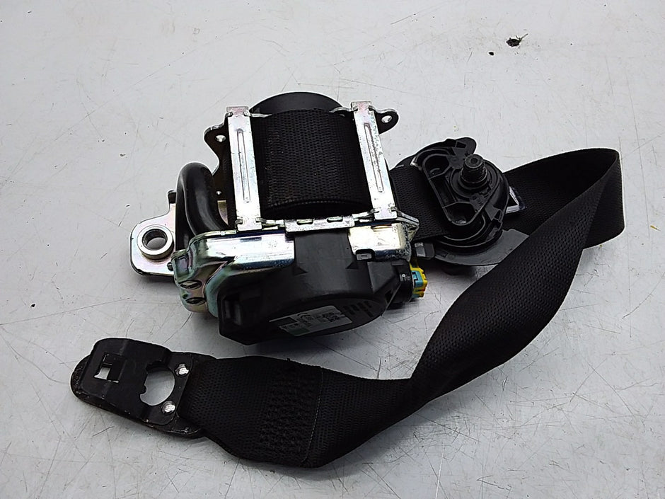 MERCEDES C-CLASS W205 SEAT BELT REAR RIGHT DRIVER SIDE A2058600285 FMS221 OSF