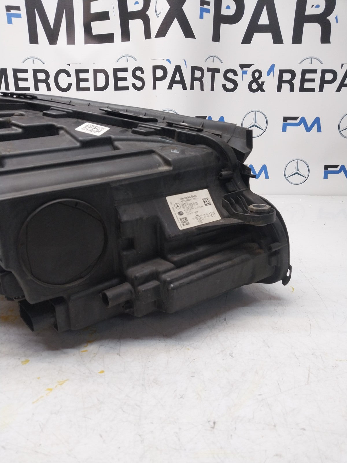 MERCEDES E-CLASS 2014 ONWARDS W213 HEADLIGHT PASSENGER NS A2139064104 FMH154