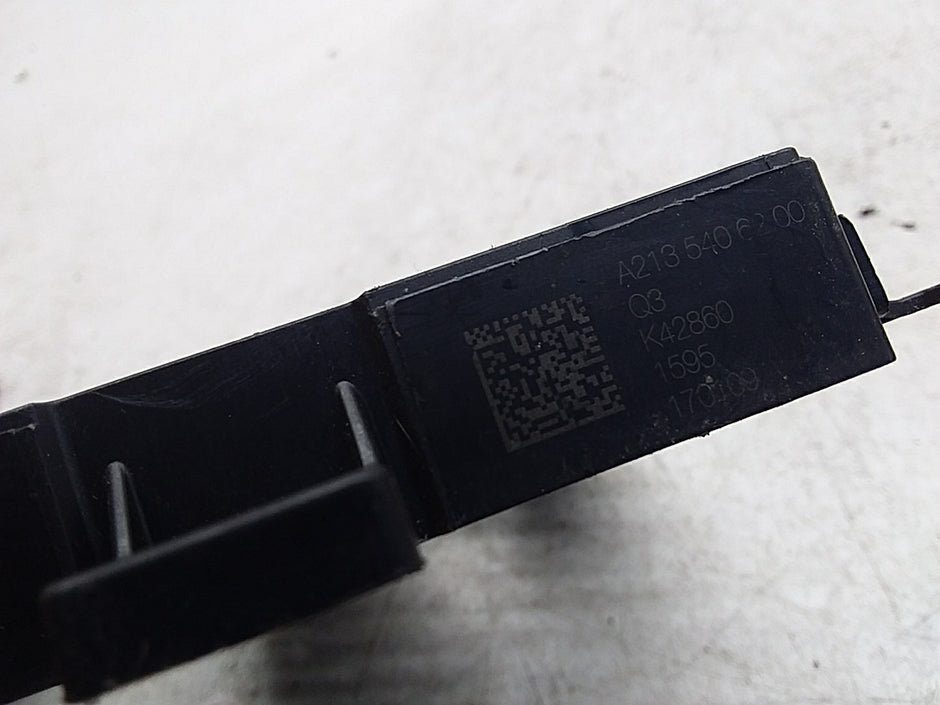 MERCEDES BENZ  E-CLASS  W213 FUSE RELAY JUNCTION BOX  A2135406200  FMF154