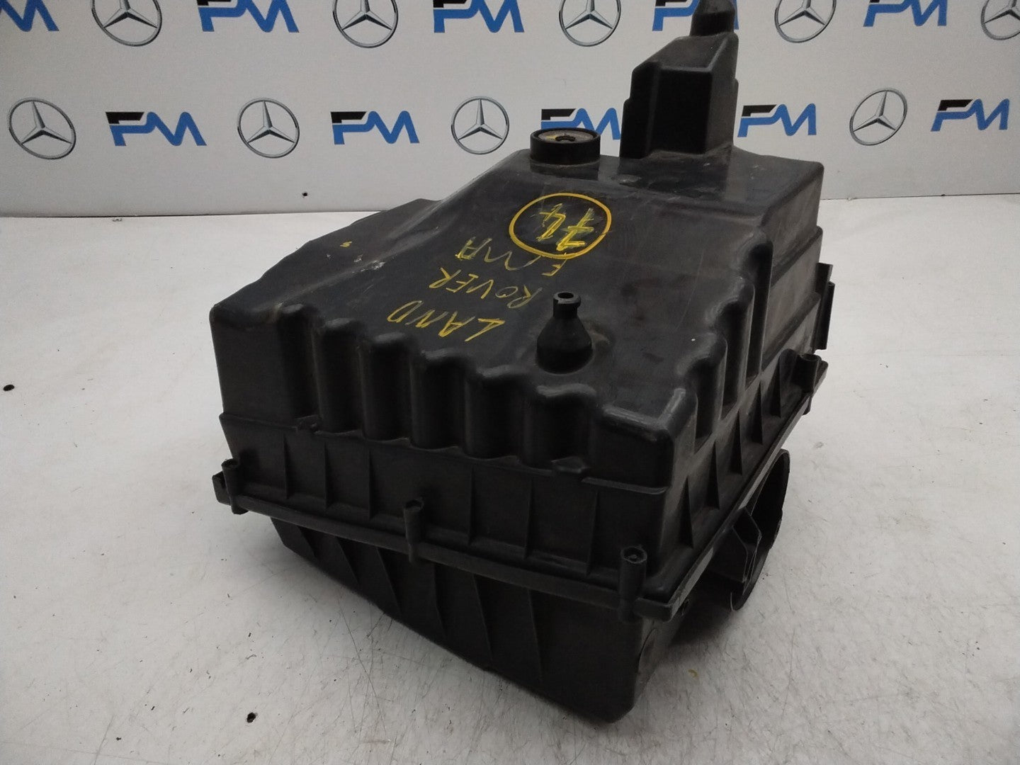 LAND ROVER  AIR FILTER CLEANER BOX  4619685911 FMA74