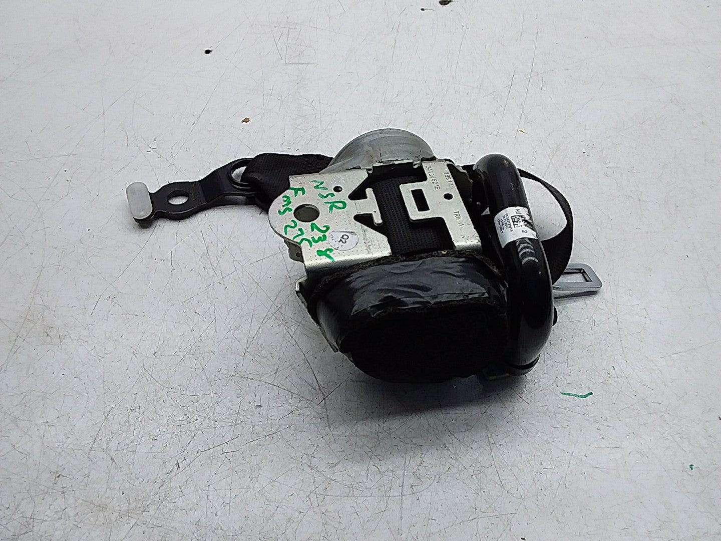 MERCEDES E-CLASS W238 SEAT BELT REAR LEFT PASSENGER SIDE A2388603500 FMS275 NSR
