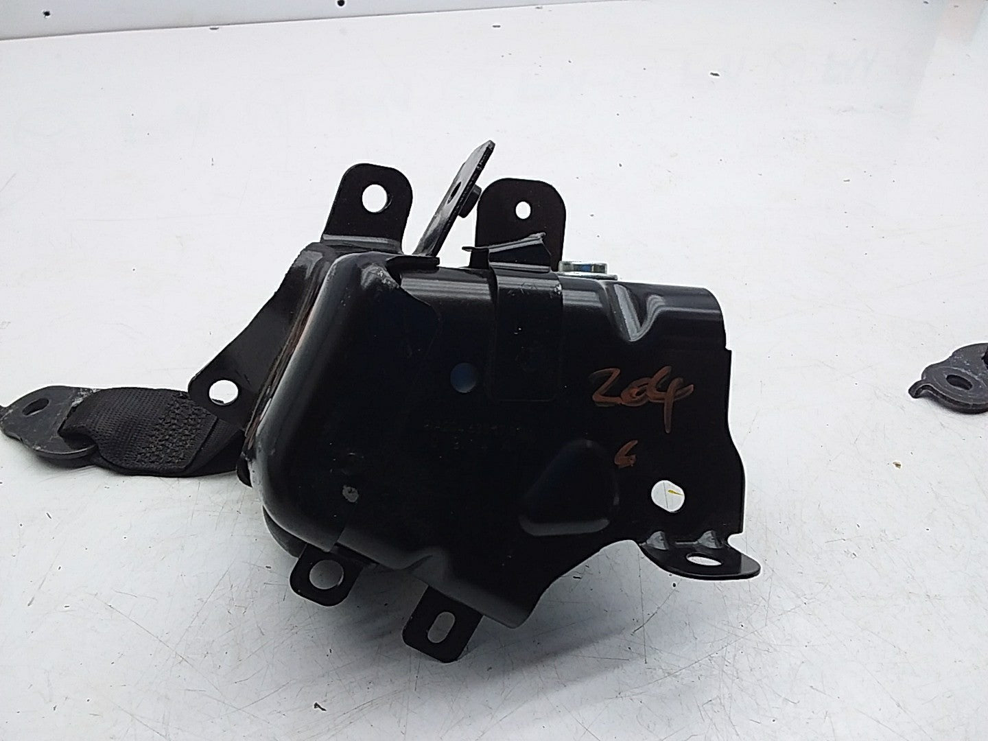 MERCEDES C-CLASS W204 SEAT BELT REAR  LEFT PASSENGER SIDE A2046301731 FMS207 NSR