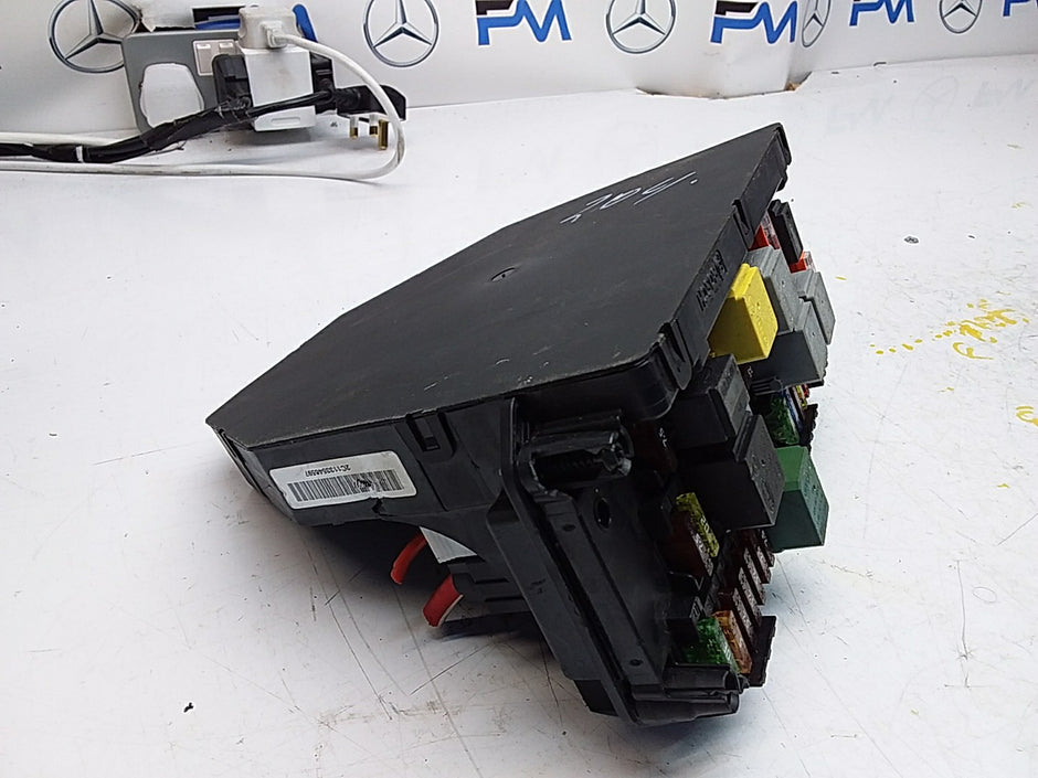 Mercedes E-CLASS W212 Fuse  Box RELAY A2129005812 FMF88 
