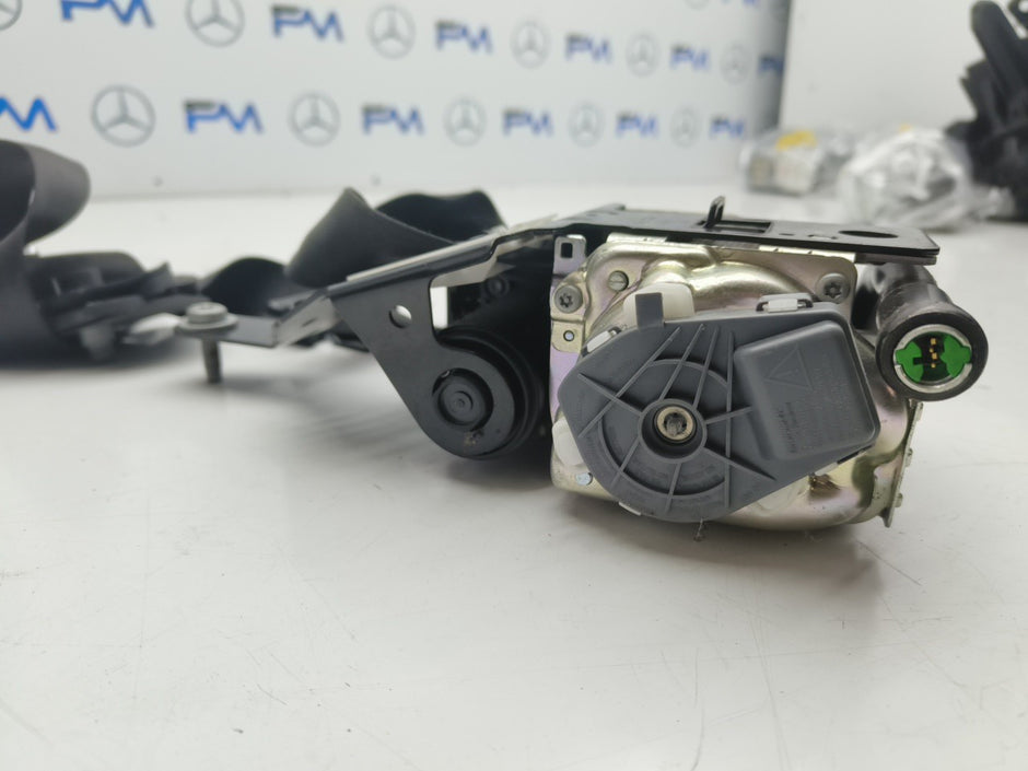 MERCEDES E CLASS W212  SEAT BELT FRONT LEFT PASSENGER SIDE A2128609185 FMS18 NSF