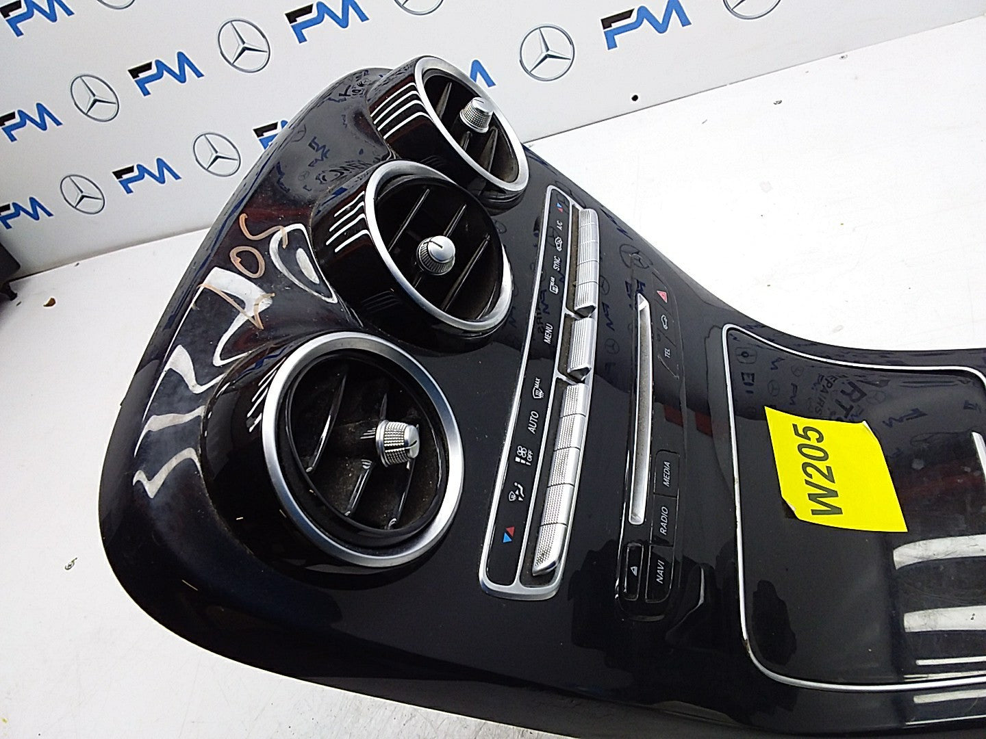 2014 ONWARDS MERCEDES C-CLASS W205 CENTRE  CONSOLE  A2054402032 FMK16