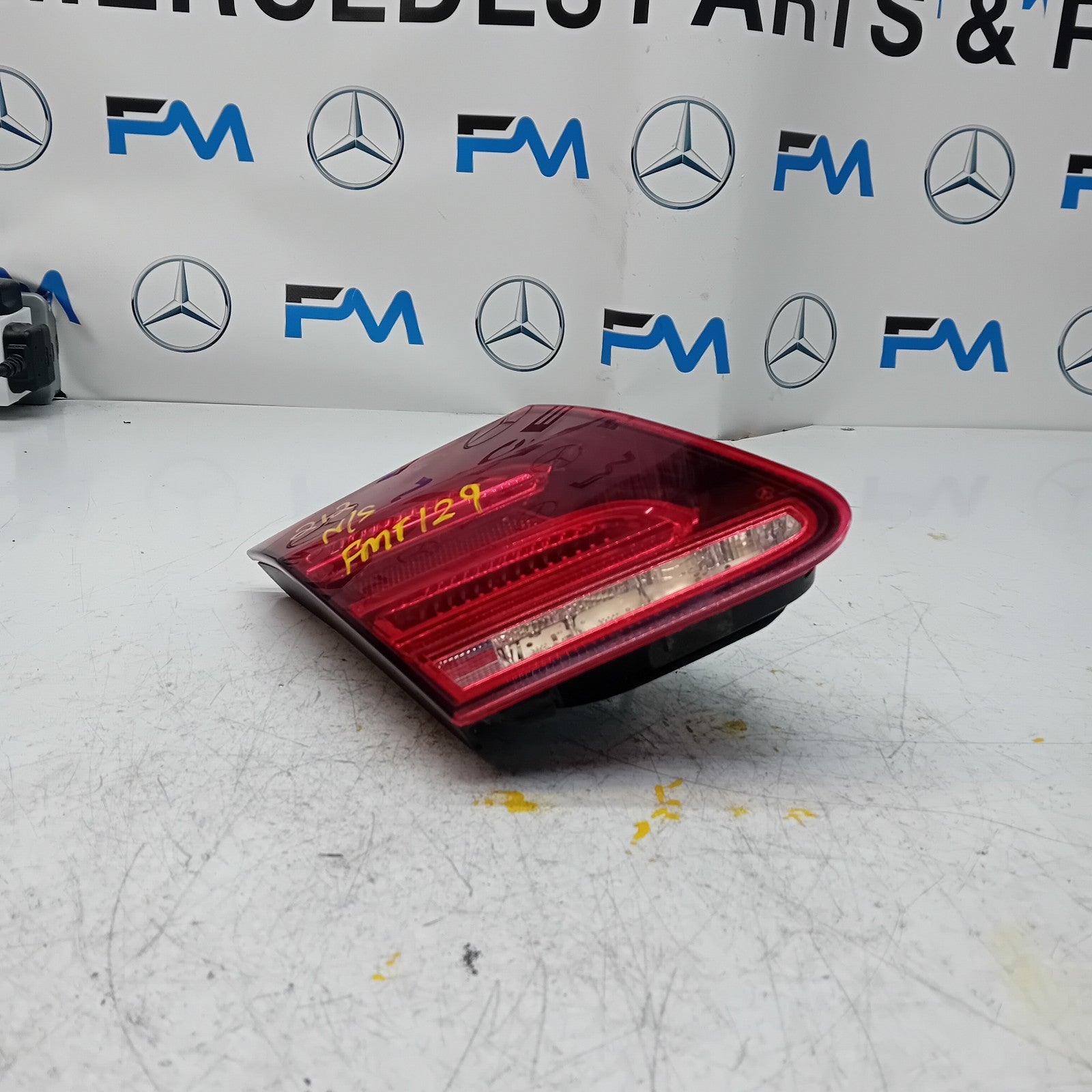 MERCEDES E-CLASS W212 PASSENGER SIDE NS REAR TAIL LIGHT 2011 FMT129