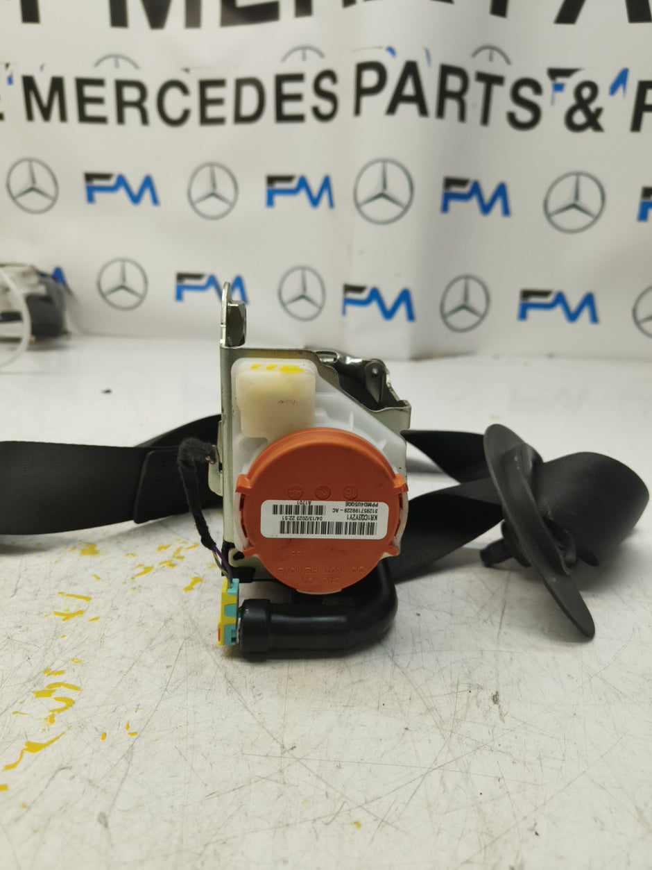 MERCEDES A CLASS SEAT BELT FRONT LEFT PASSENGER SIDE A1188601300 W177 FMS43 NSF