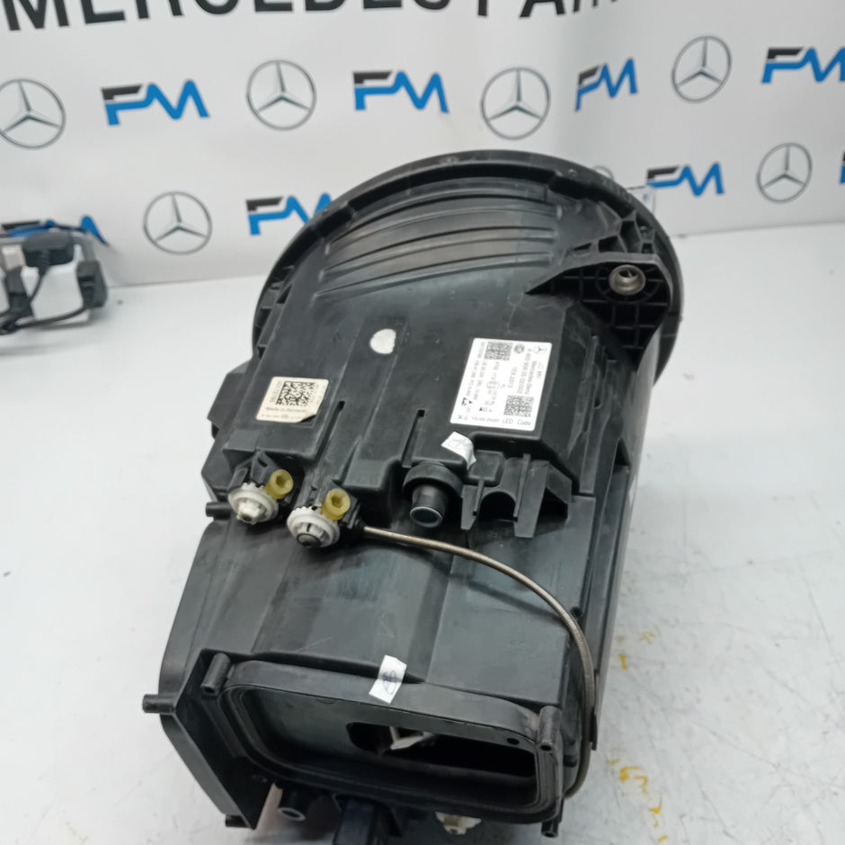 MERCEDES G-CLASS W463 LED PASSENGER SIDE NS HEADLIGHT A4639060502 2020 FMT196