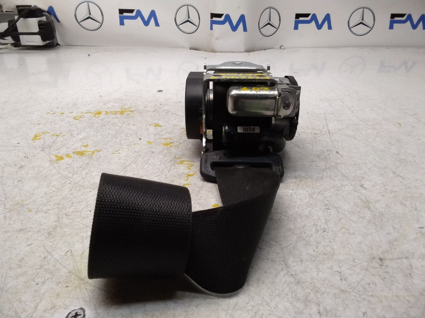 MERCEDES E CLASS SEAT BELT REAR RIGHT AND LEFT A2078602385 C207 FMS449 NSR OSR