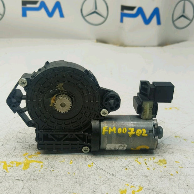 Mercedes C-CLASS W205 2018 Sunroof Motor Regulator 0390200101 FM00702