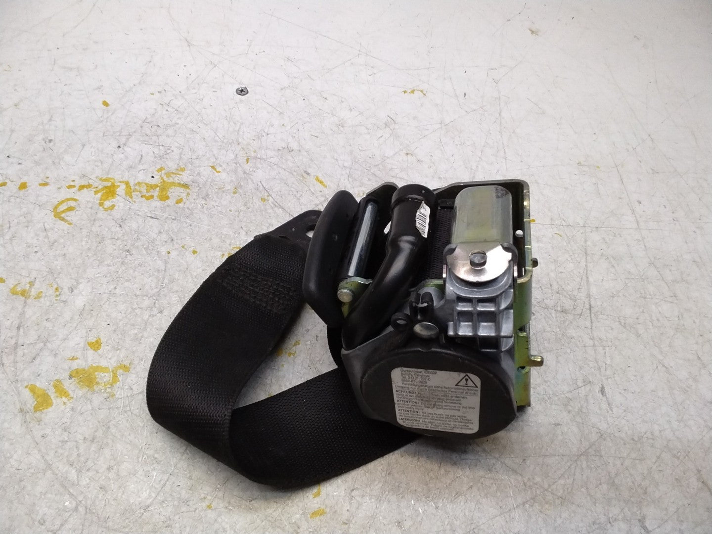 MERCEDES E CLASS SEAT BELT REAR RIGHT AND LEFT A207860398 C207 FMS457 NSR OSR