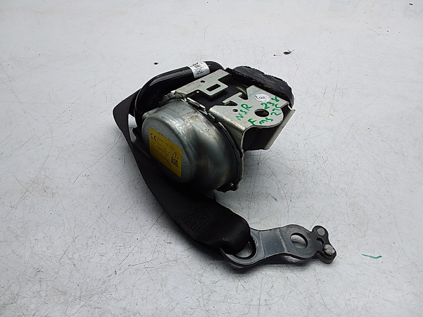 MERCEDES E-CLASS W238 SEAT BELT REAR LEFT PASSENGER SIDE A2388603500 FMS275 NSR