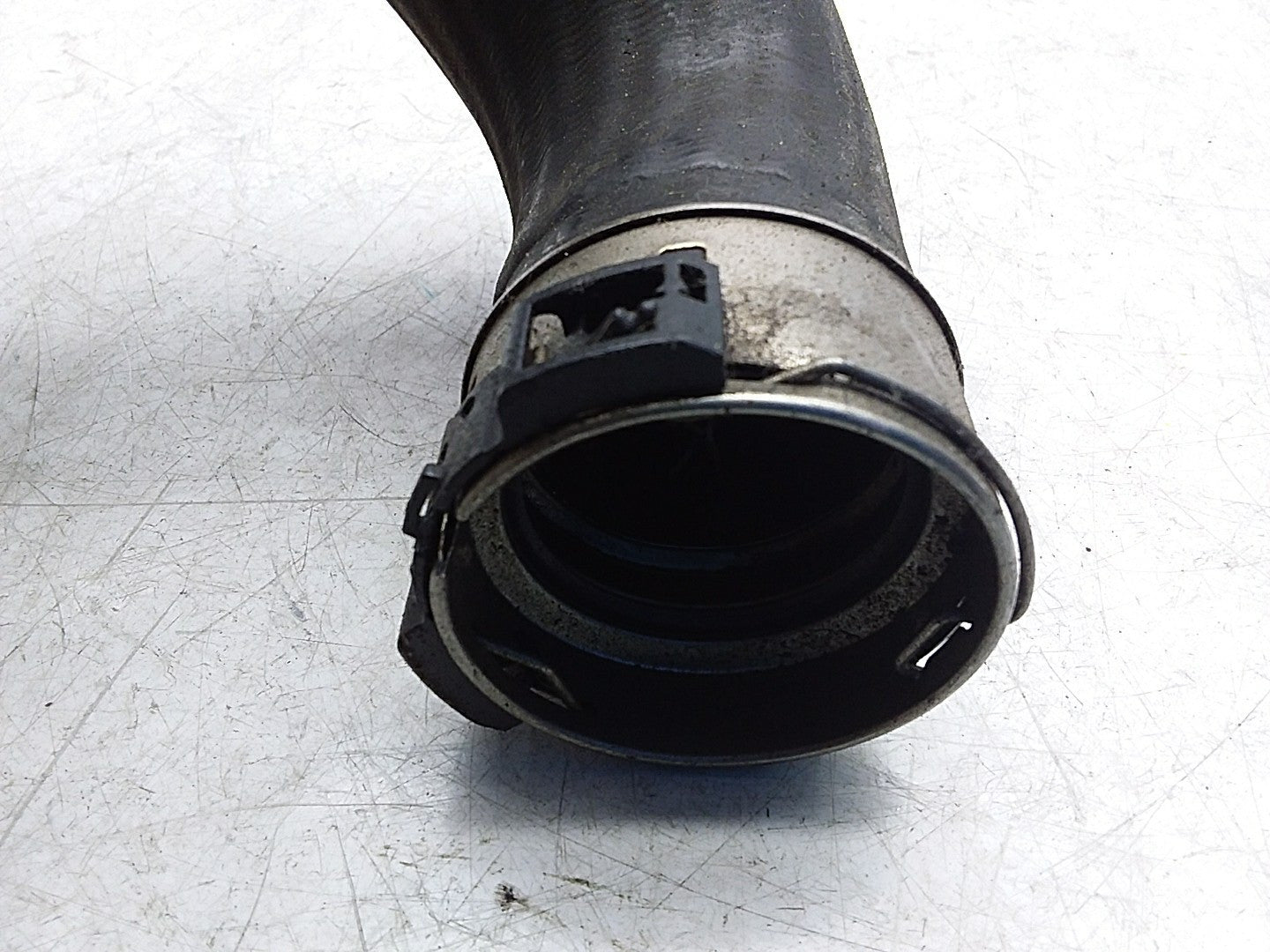 MERCEDES BENZ C-CLASS W204 AIR INTAKE TUBE A2045282682 FMI57