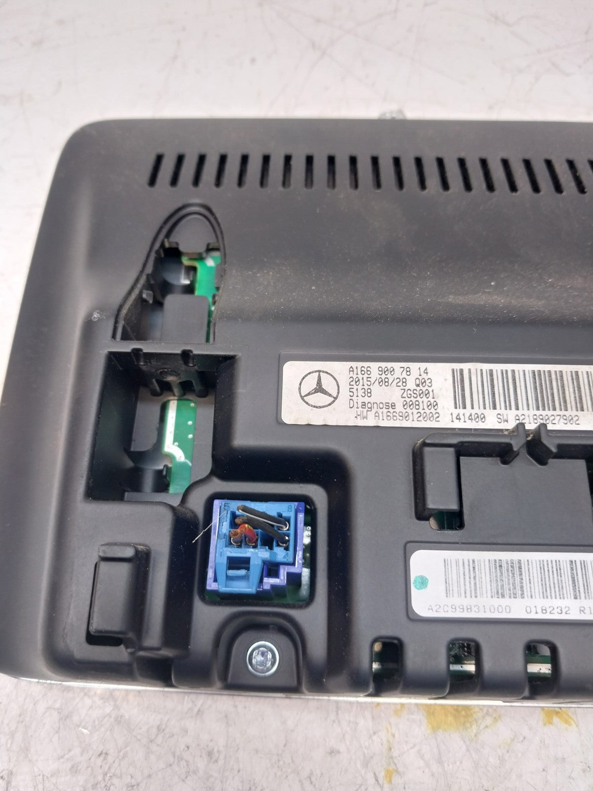 MERCEDES ML/M-CLASS W166 DISPLAY SCREEN A1669007814 2015 FM00724