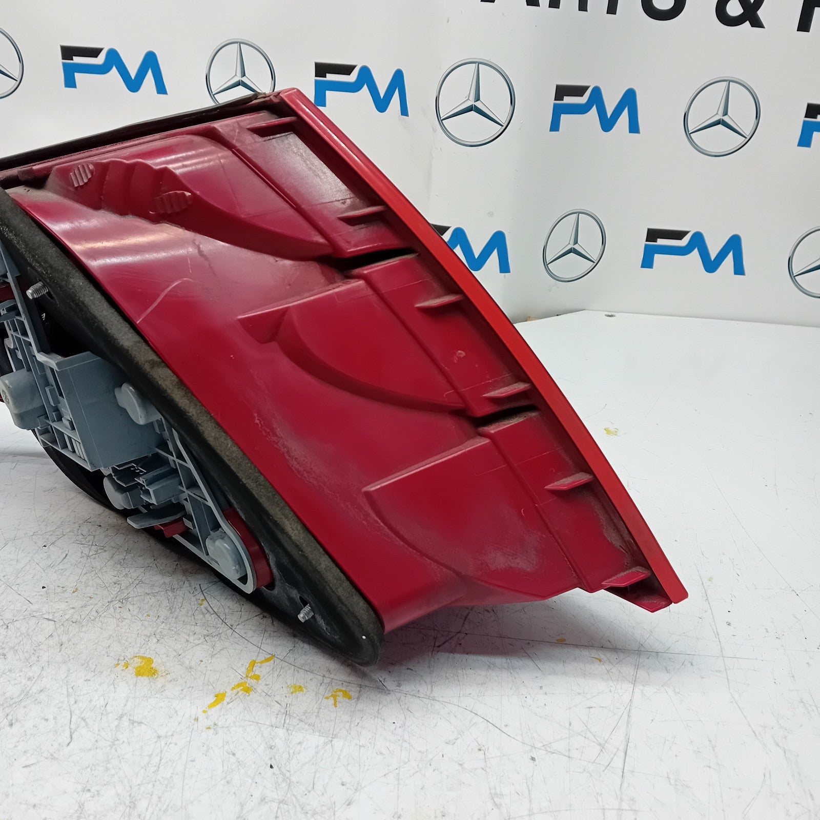 MERCEDES C-CLASS W204 DRIVER SIDE OS REAR TAIL LIGHT A2048203064 2011 FMT120