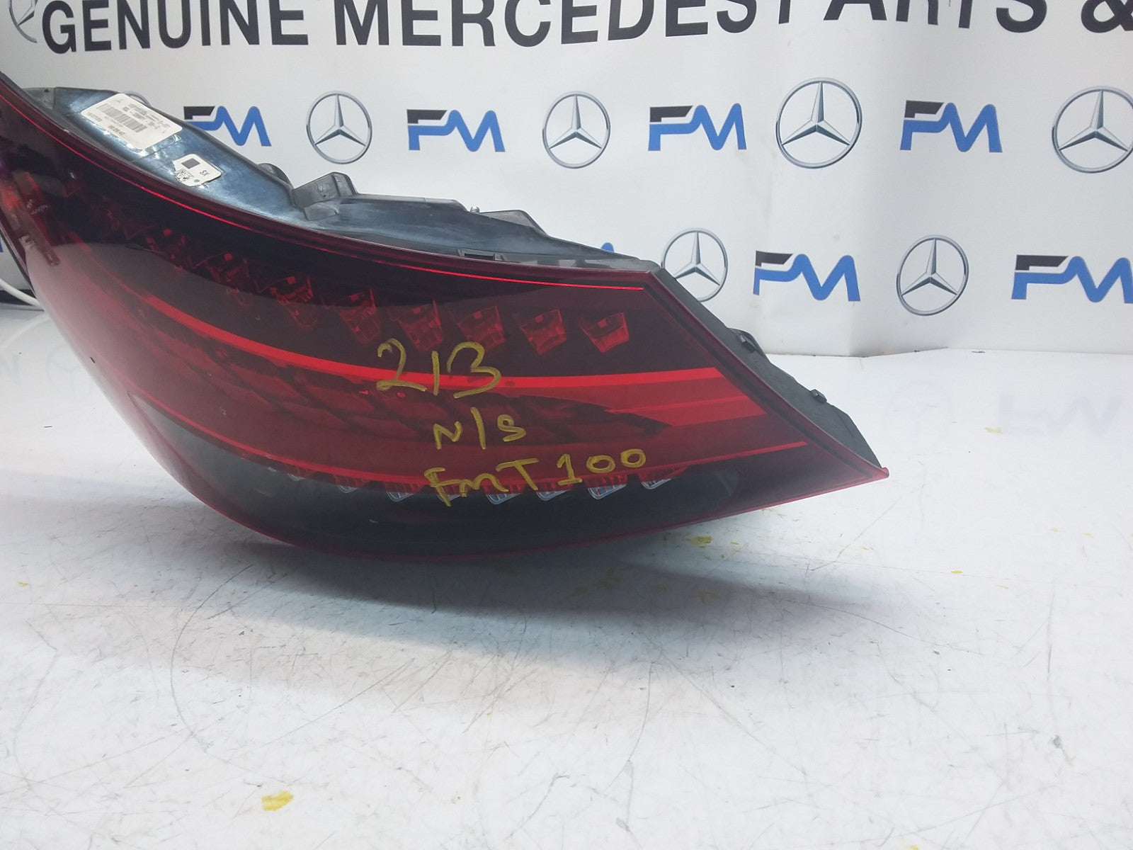 MERCEDES E-CLASS W213 PASSENGER SIDE NS REAR TAIL LIGHT A2139065109 2020 FMT100