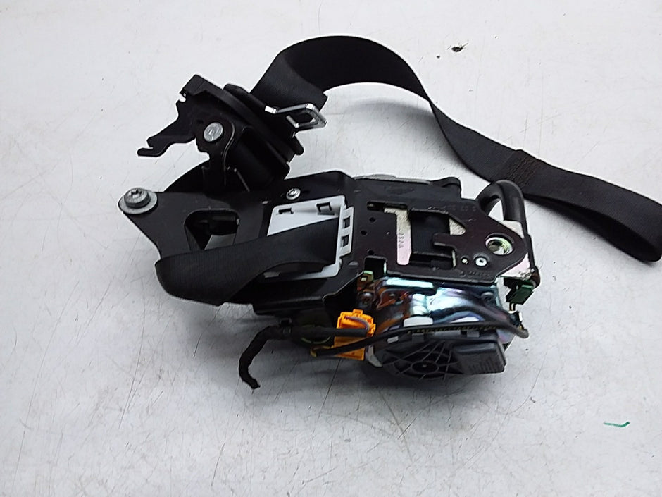 MERCEDES E-CLASS W238 SEAT BELT FRONT LEFT PASSENGER SIDE A2388602800 FMS265 NSF