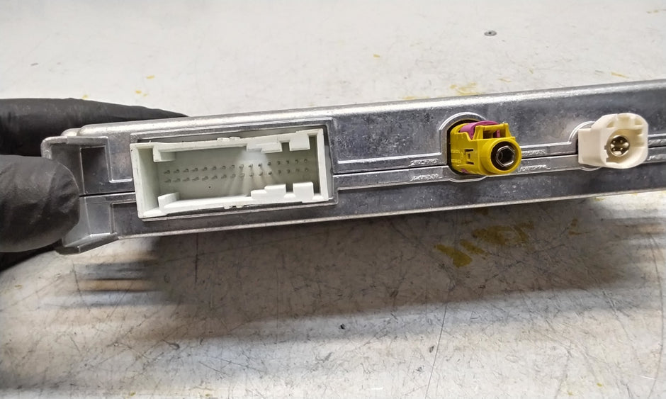 MERCEDES E-CLASS W213 BLUETOOTH PARKING CONTROL MODULE A2139003616 FM001034