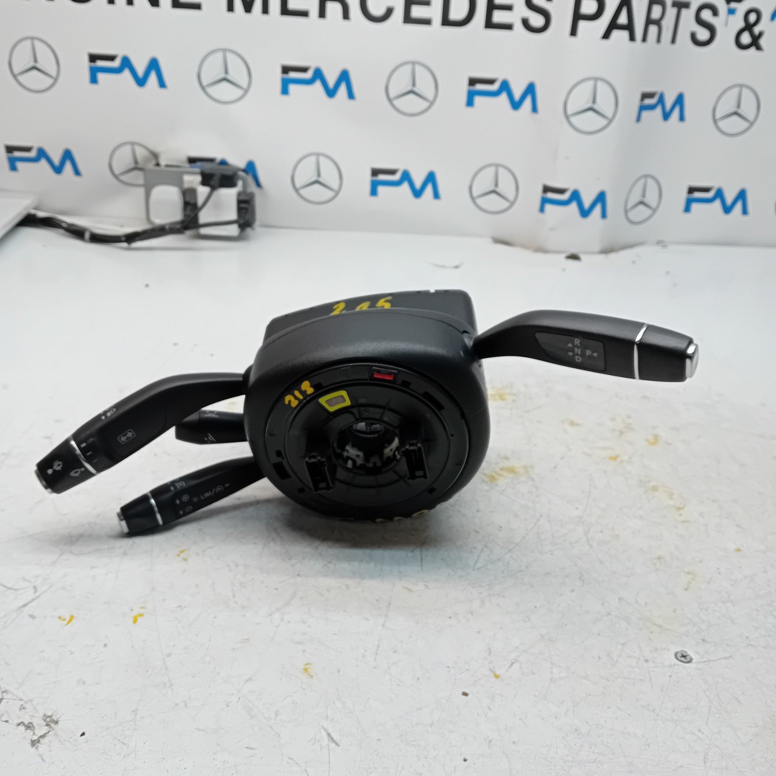 Mercedes E-CLASS W213 INDICATOR/WIPER GEAR SELECT + SQUIB  A2139007810 FM00903
