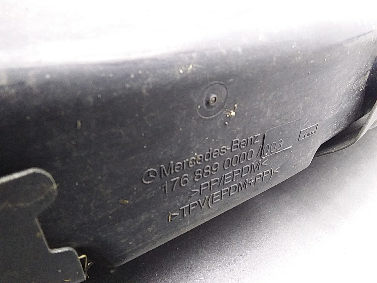 MERCEDES  BENZ A-CLASS W176 NS LEFT PASSENGER SIDE WINGS  FMW13  A1768890000