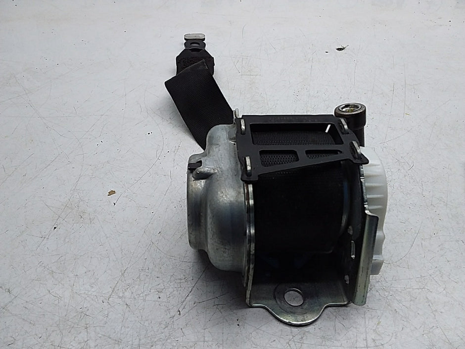 MERCEDES C-CLASS W205 SEAT BELT REAR RIGHT DRIVER SIDE A2058600685 FMS280 OSR