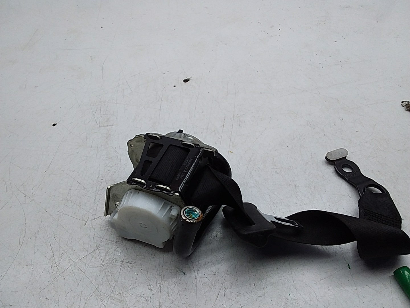 MERCEDES E-CLASS W238 SEAT BELT REAR LEFT PASSENGER SIDE A2388603700 FMS268 NSR