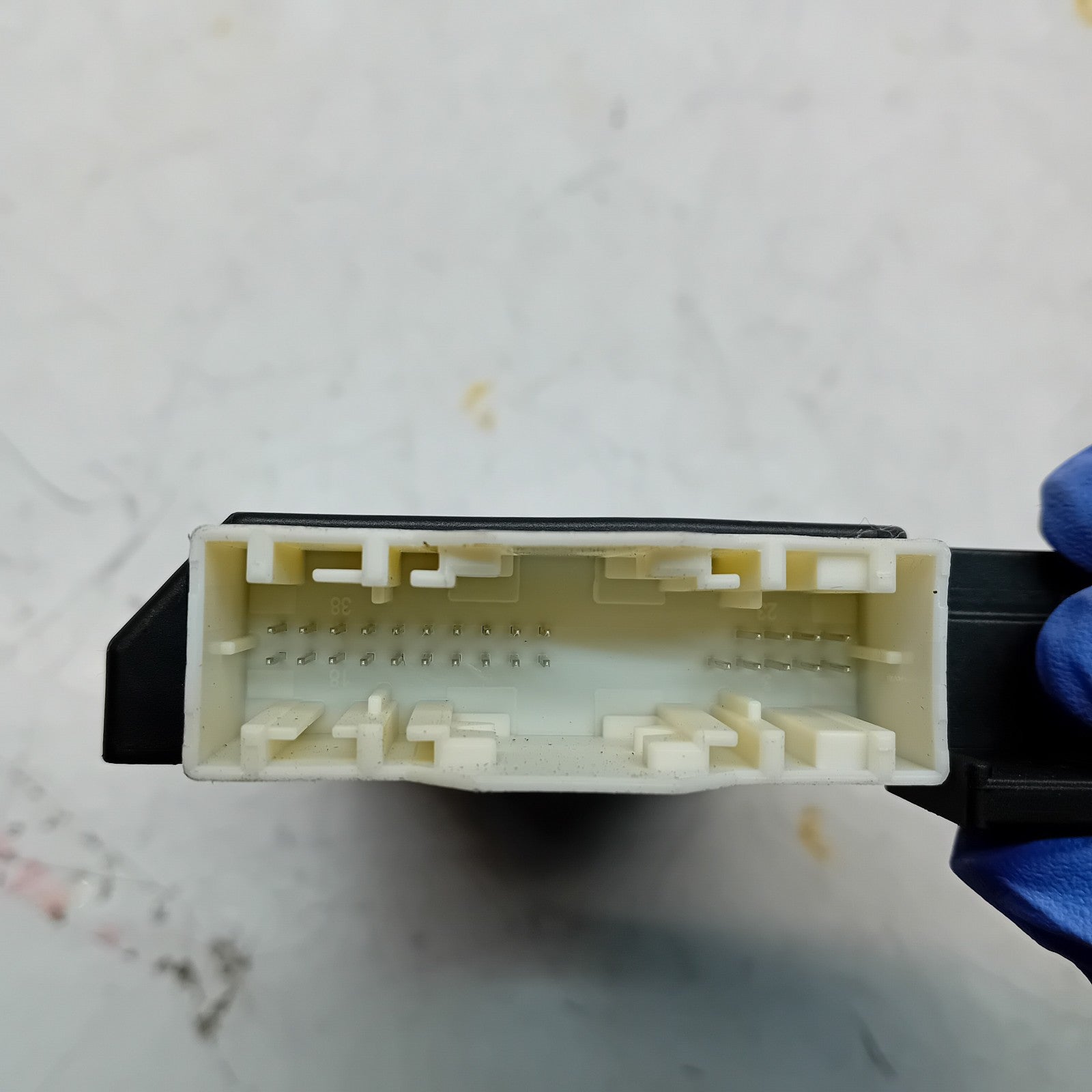 MERCEDES GLE CLASS IGNITION CONTROL MODULE ECU A1679009230 W167 FM00859