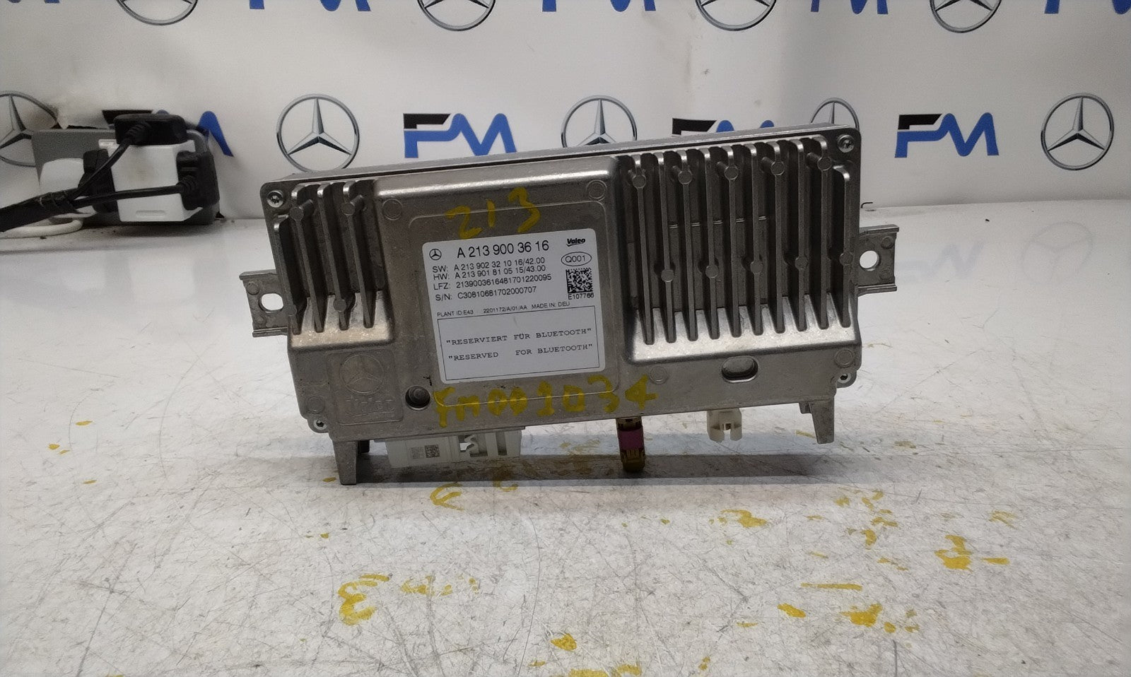MERCEDES E-CLASS W213 BLUETOOTH PARKING CONTROL MODULE A2139003616 FM001034