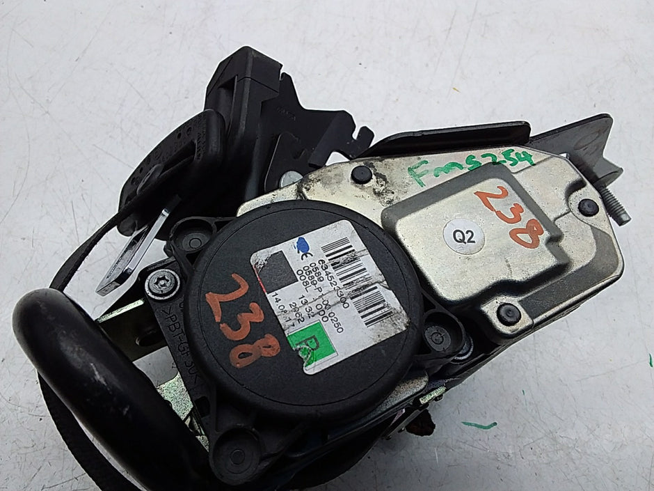MERCEDES E-CLASS W238 SEAT BELT FRONT RIGHT DRIVER SIDE A2388602900 FMS254 OSF