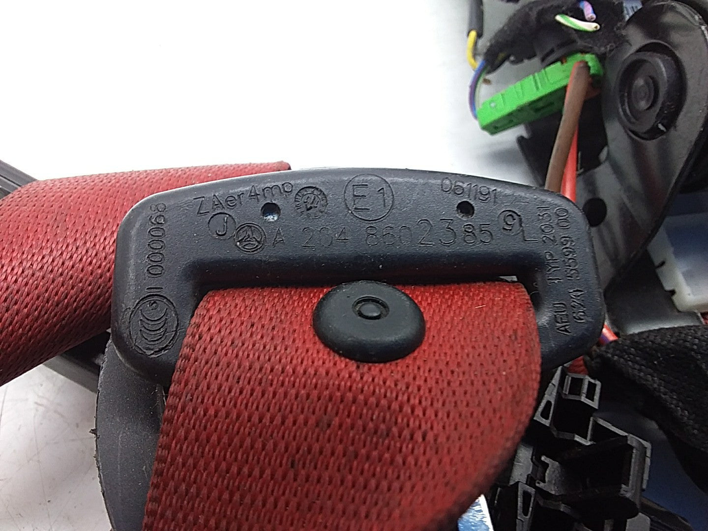 MERCEDES C-CLASS W204 SEAT BELT FRONT LEFT PASSENGER SIDE A2048602385 FMS202 NSF