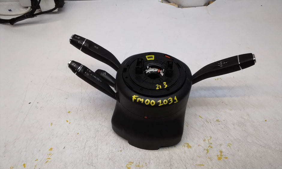 Mercedes E-CLASS W213 INDICATOR/WIPER GEAR SELECT + SQUIB  A2139001611 FM001031