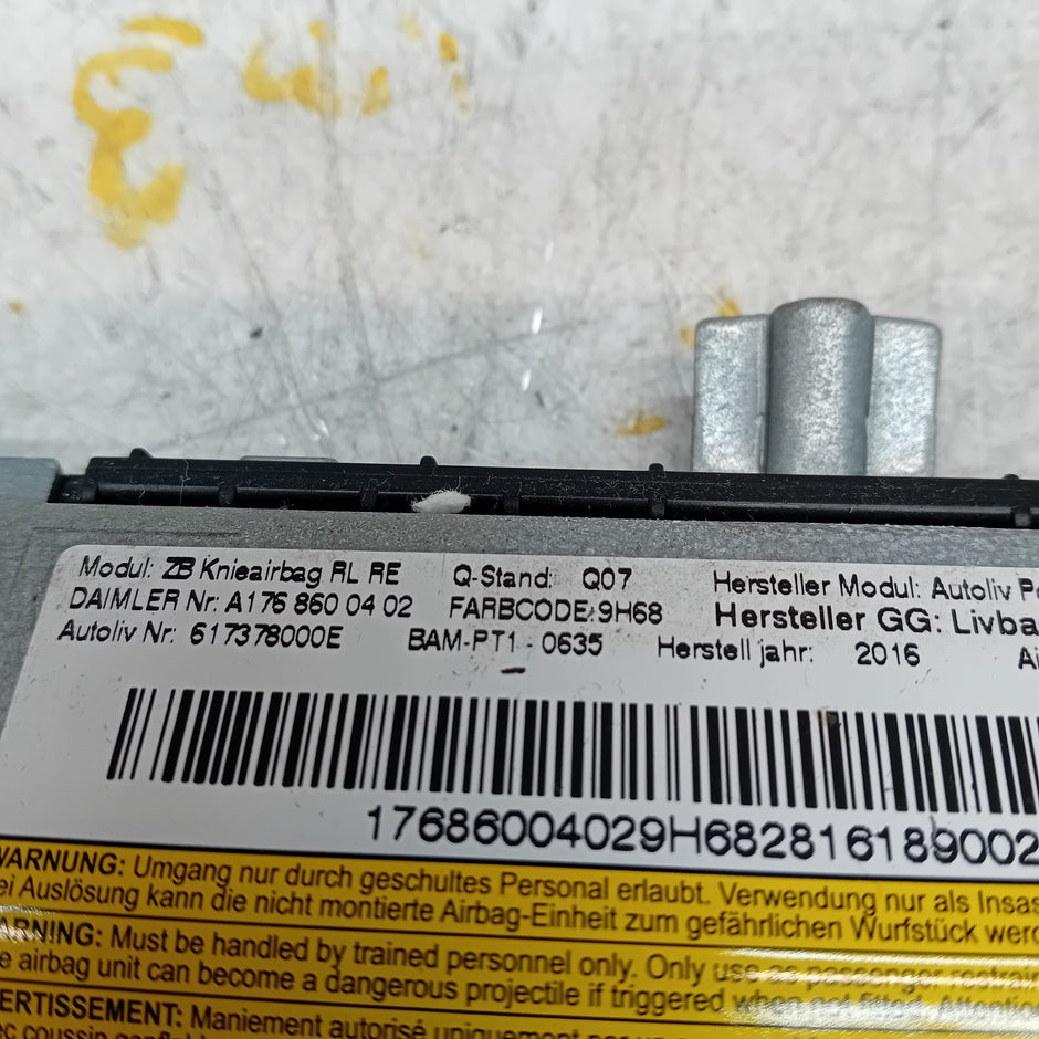 MERCEDES BENZ A-CLASS W176 O/S/F DRIVER SIDE KNEE AIRBAG FM00808
