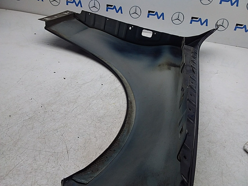 MERCEDES  C-CLASS W205 NS LEFT PASSENGER SIDEWINGS A2058810148 FMW05 (DAMAGED)