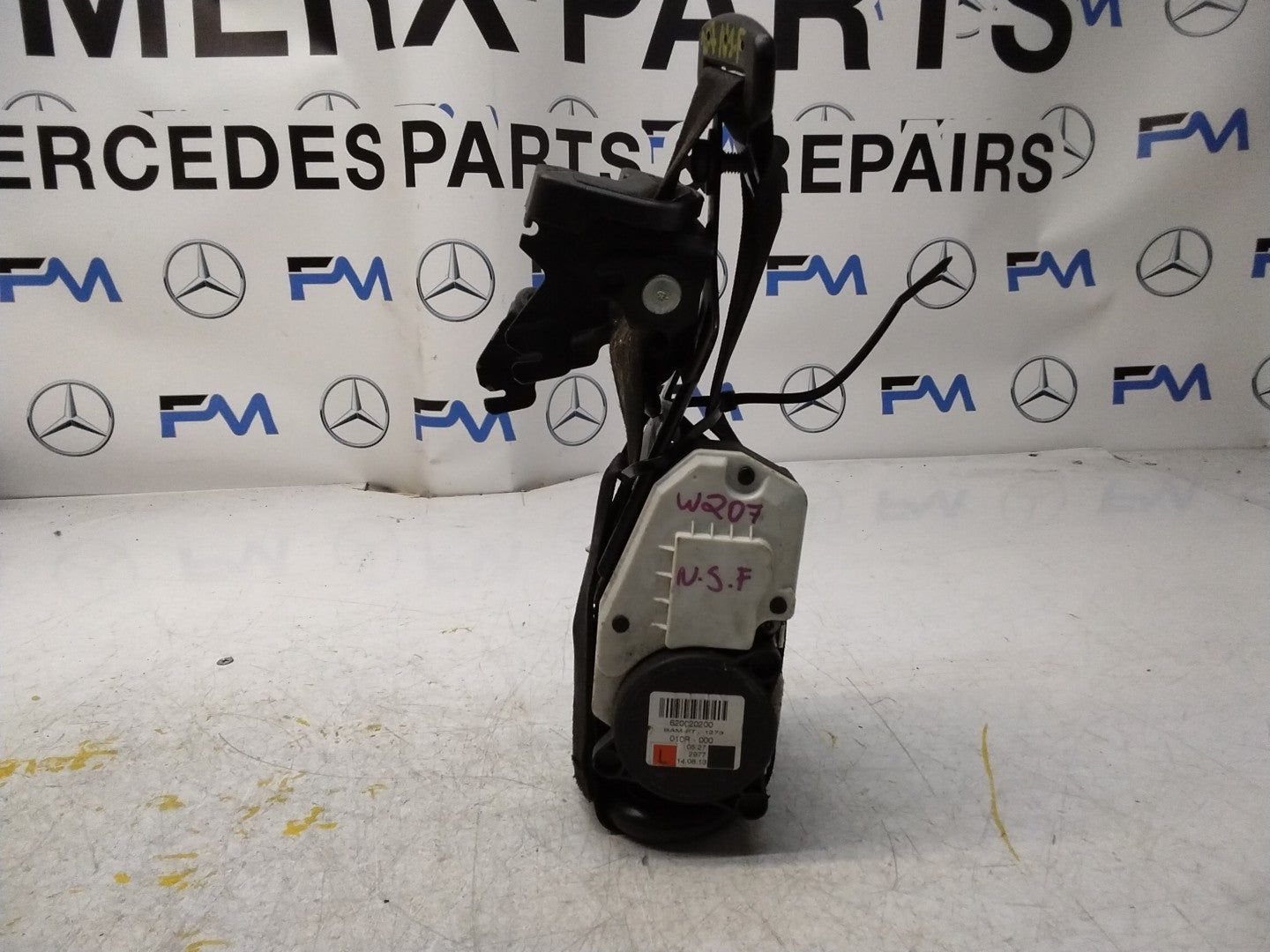 MERCEDES E CLASS W207 SEAT BELT FRONT LEFT PASSENGER A2078605585 FMS447 NSF