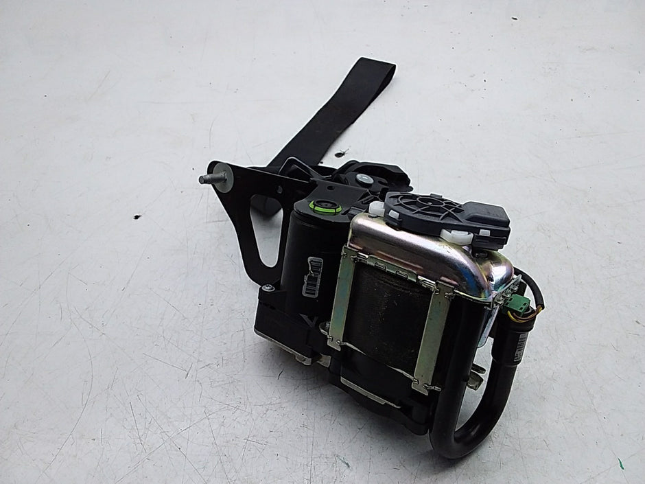 MERCEDES E-CLASS W238 SEAT BELT FRONT RIGHT DRIVER SIDE A2388602900 FMS253 OSF
