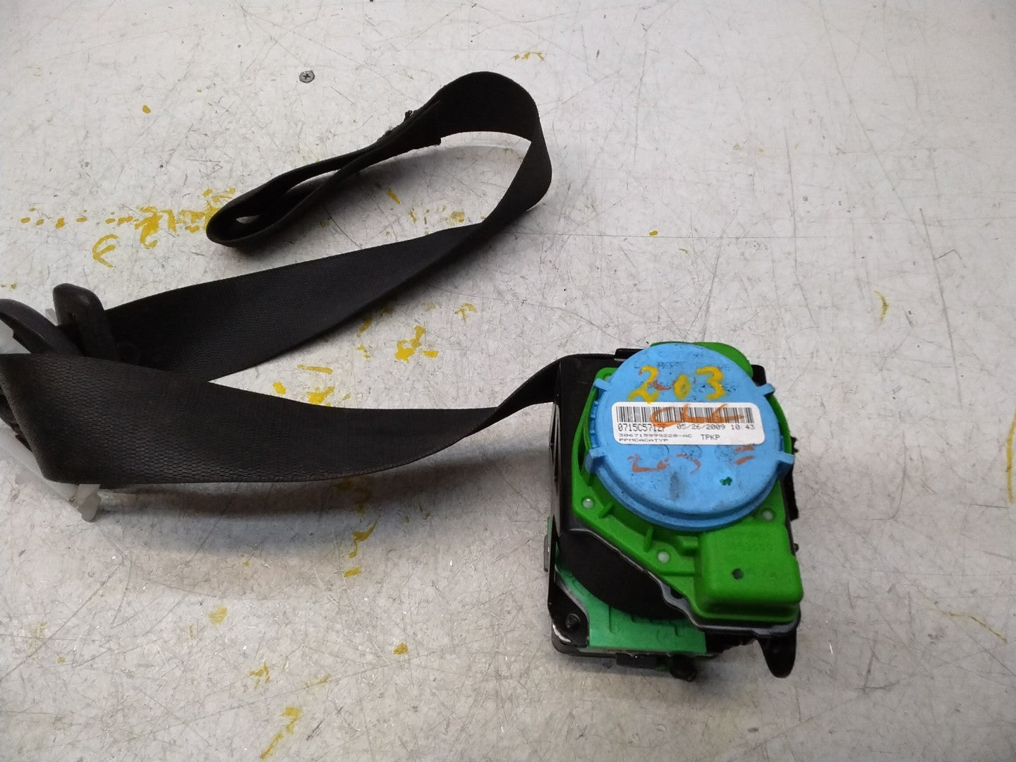 MERCEDES CLC SEAT BELT RIGHT FRONT A2038601986 CL203 FMS358 OSF
