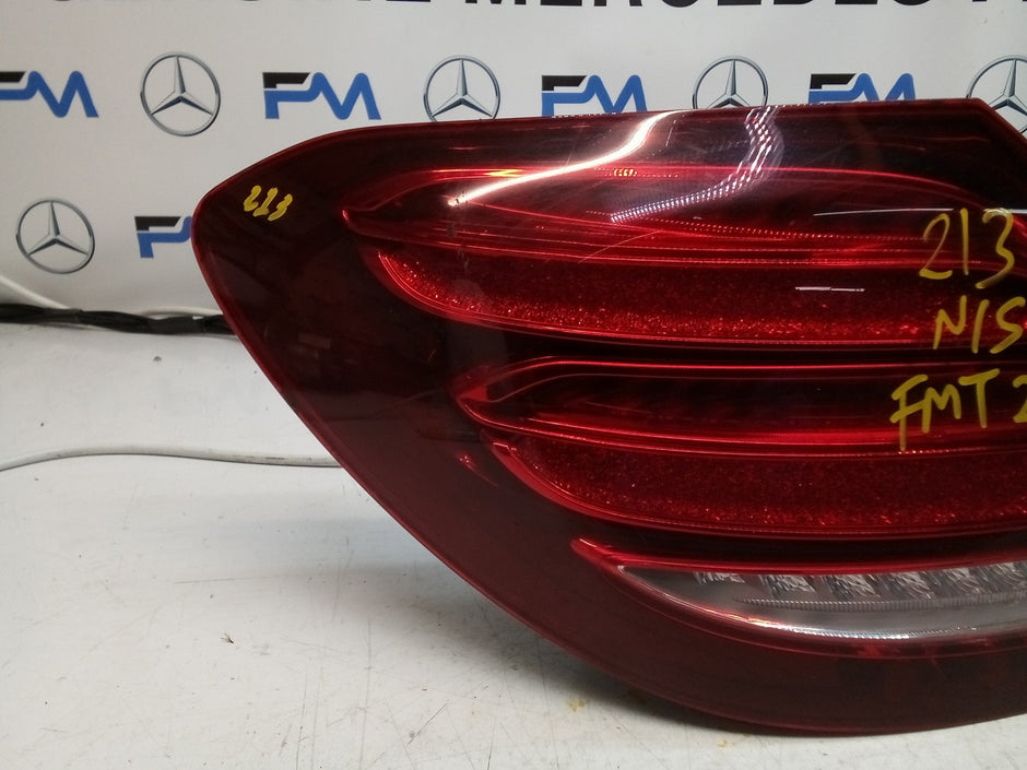 MERCEDES E-CLASS W213 PASSENGER NS REAR TAIL LIGHT 2017 A2139067900 FMT206