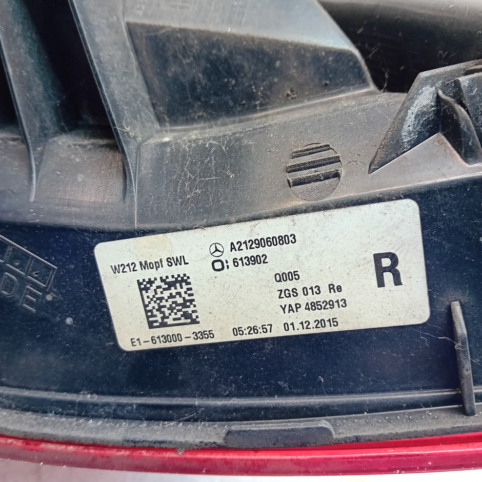 MERCEDES E-CLASS W212 DRIVER SIDE RIGHT OS REAR TAIL LIGHT A2129060803 FMT219