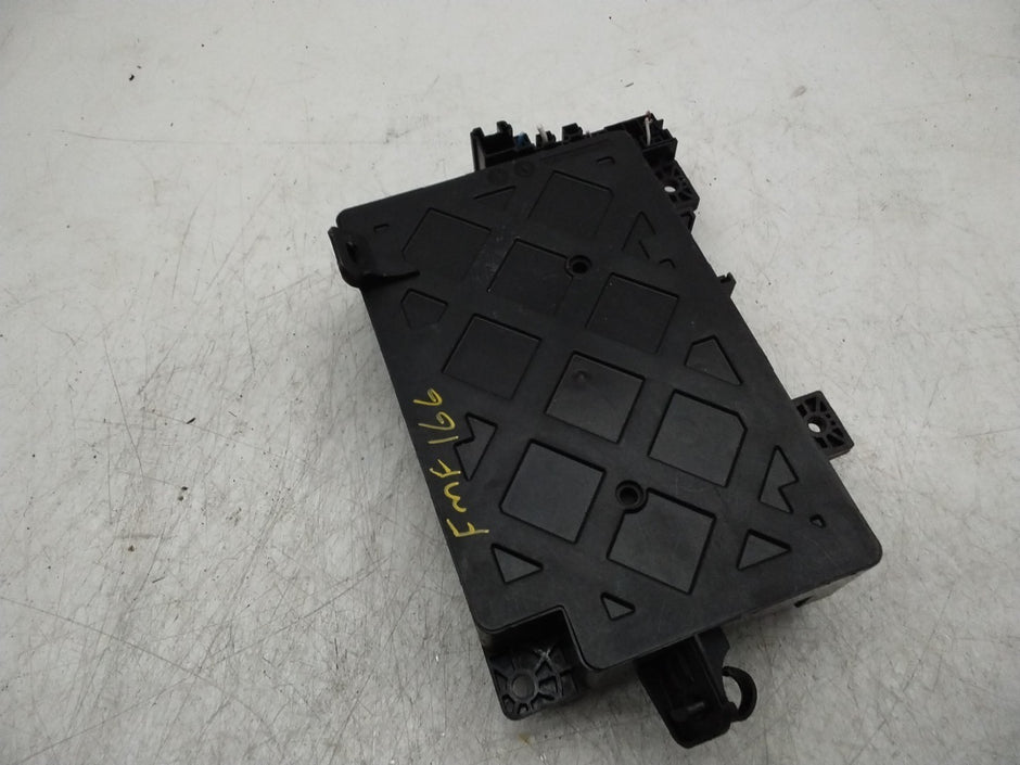 MITSUBISHI OUTLANDER FUSE RELAY  BOX  8637A869  FMF166