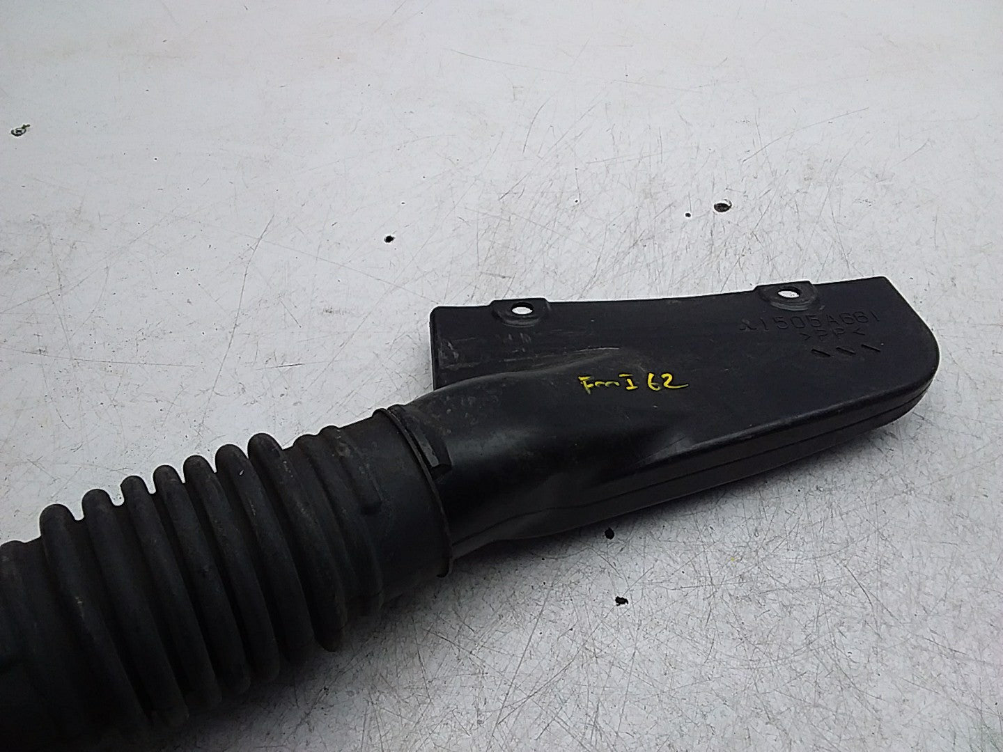 MITSUBISHI OUTLANDER AIR INTAKE TUBE  FMI62 1505A661