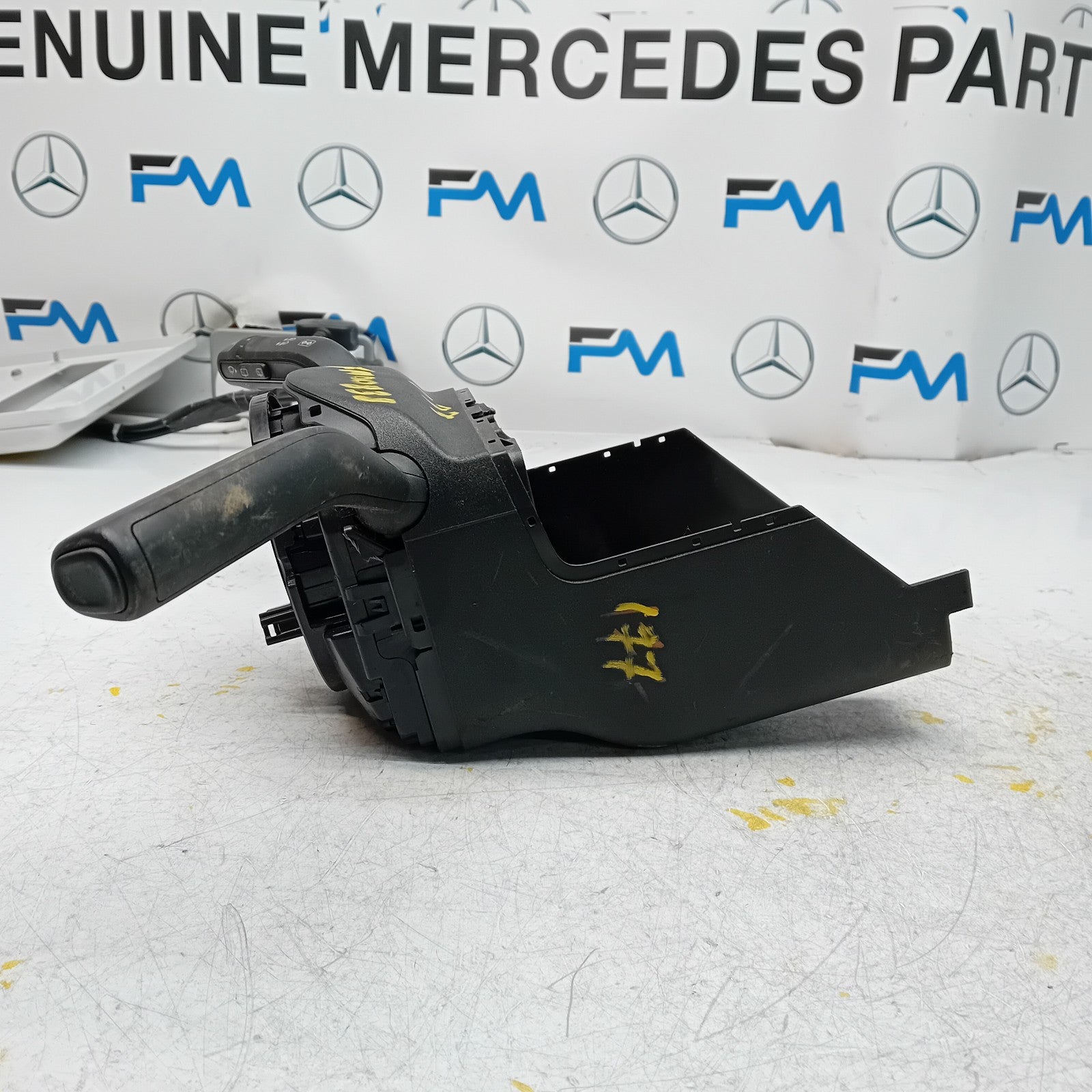 Mercedes  A-CLASS W177 INDICATOR/WIPER GEAR SELECT + SQUIB A1779003902 FM00838