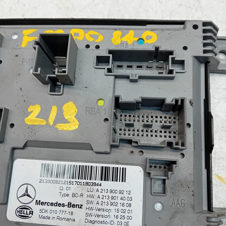 MERCEDES E-CLASS REAR SAM CONTROL MODULE W213 A2139009212 FM00840 (DAMAGED)