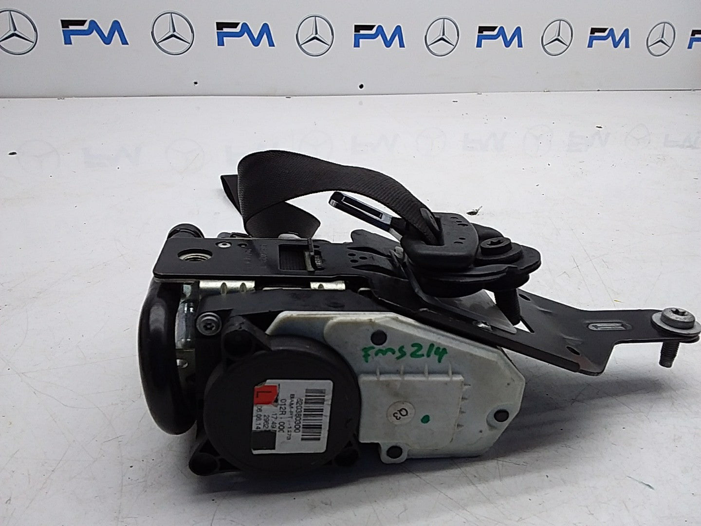 MERCEDES C-CLASS W204 SEAT BELT FRONT LEFT PASSENGER SIDE A2048601985 FMS214 NSF