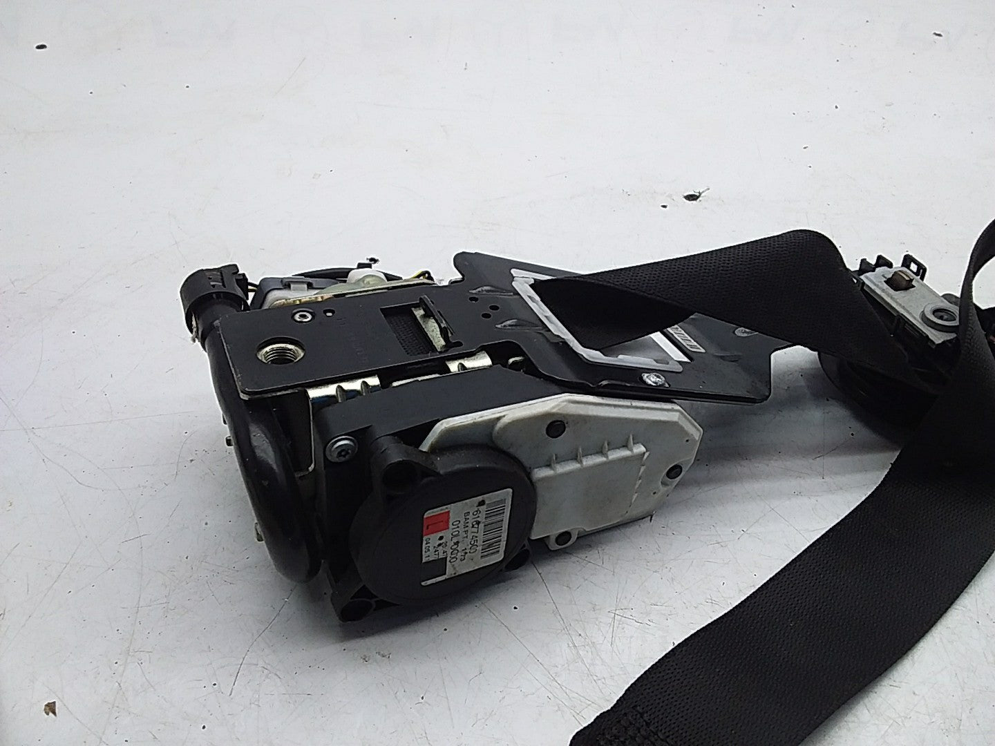 MERCEDES C-CLASS W204 SEAT BELT FRON  LEFT PASSENGER SIDE A2048602185 FMS206 NSF