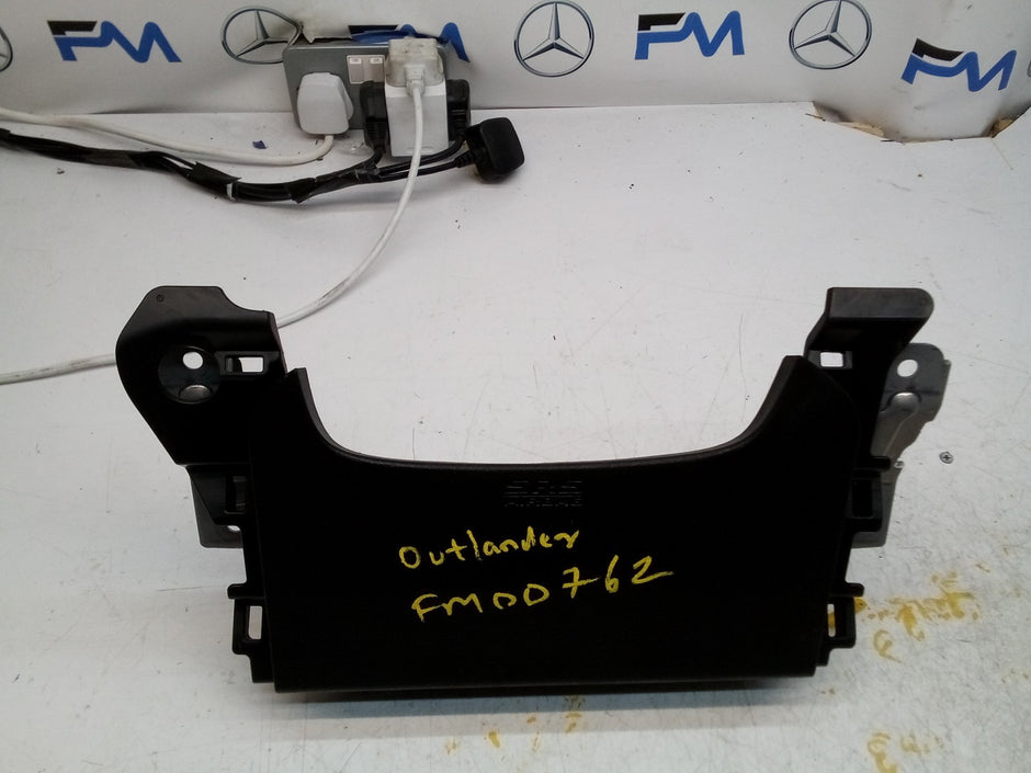 MITSUBISHI OUTLANDER MK3 KNEE AIR SRS BAG RIGHT DRIVER SIDE 7030A-31754 FM00762