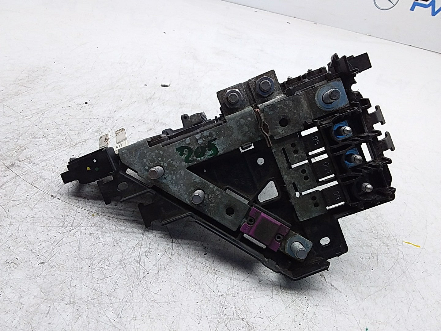 Mercedes C-CLASS  W205 Fuse Relay Junction Box  FMF148 A2065402250