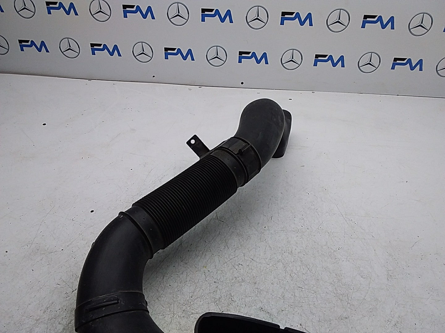 MERCEDES-BENZ C-CLASS A203 AIR INTAKE TUBE A6460900082 FMI07