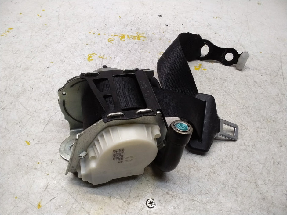 MERCEDES C-CLASS W205 SEAT BELT REAR RIGHT DRIVER SIDE A2058600685 FMS349 OSR