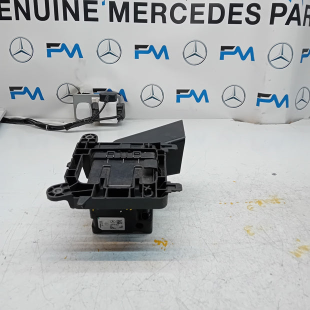 MERCEDES C-CLASS W205 ENGINE SOUND CONTROL MODULE & BRACKET A2239016902 FM001130